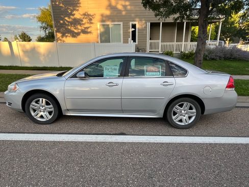 Used 2014 Chevrolet Impala LT w/ LT Sunroof Package FWD image 1
