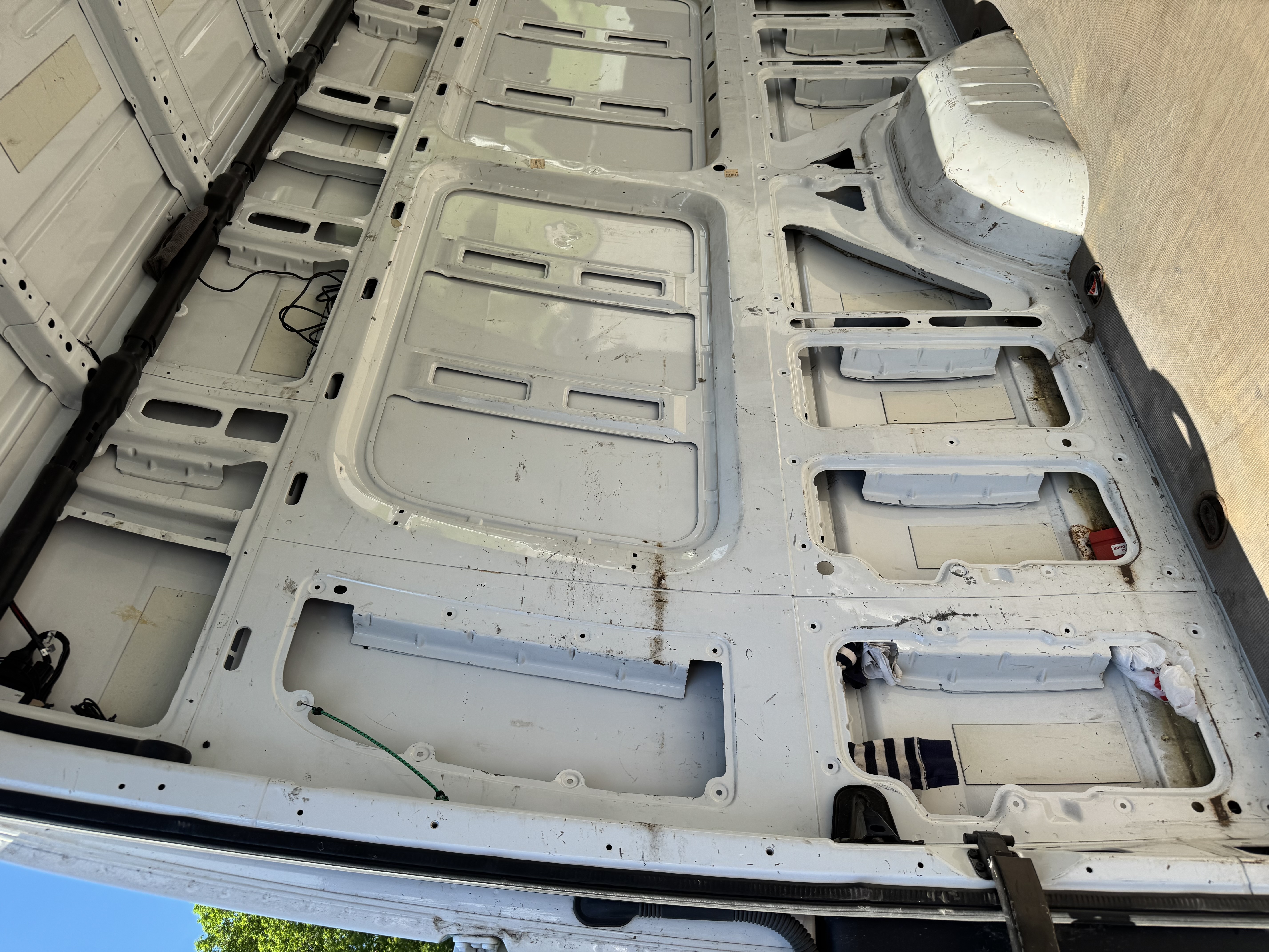 Used 2015 Mercedes-Benz Sprinter 2500 image 22