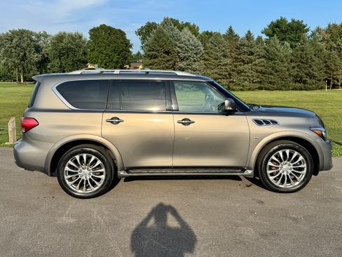 Used 2015 INFINITI QX80 4WD w/ 22" Wheel Package image 6