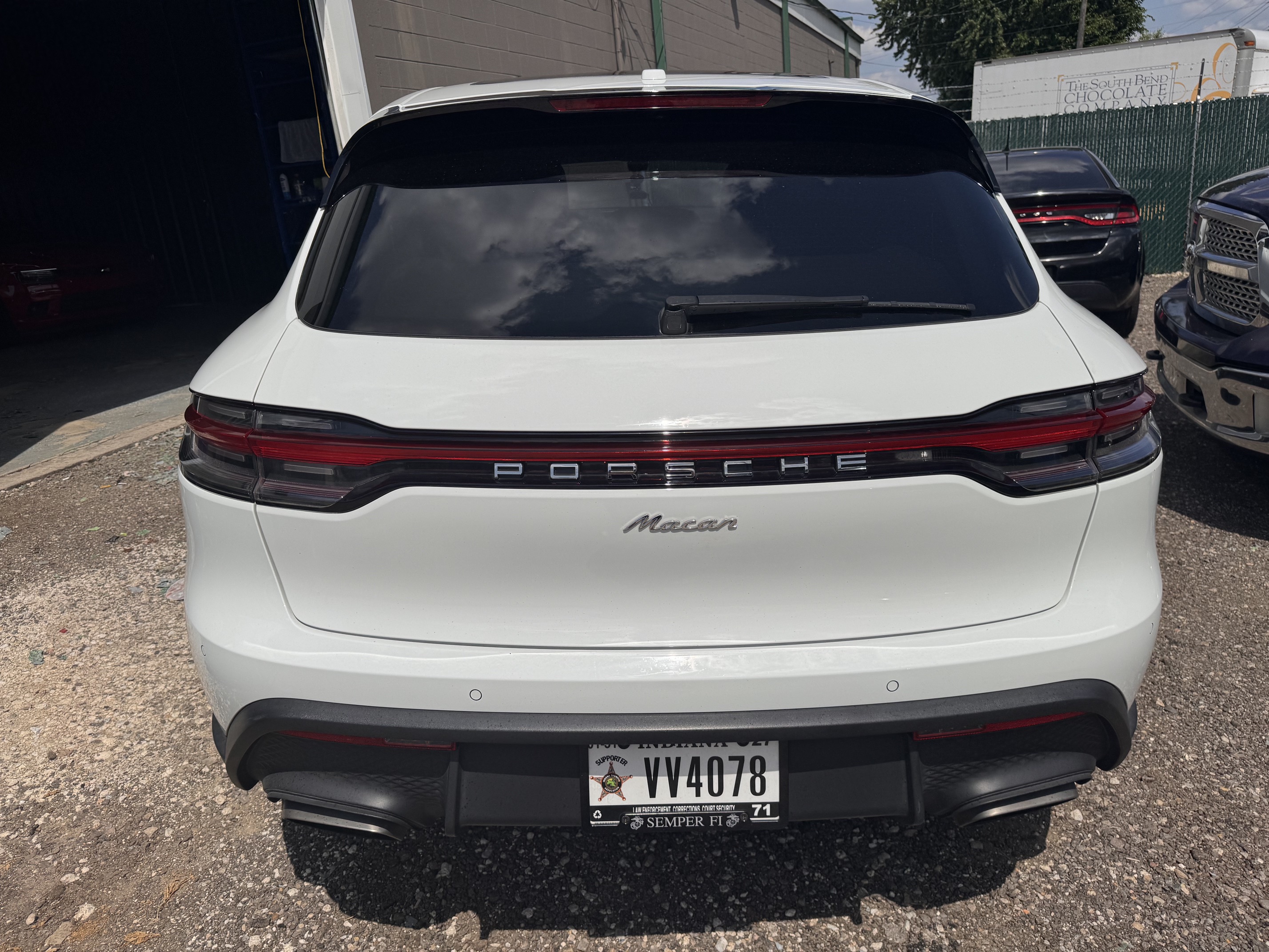 Used 2022 Porsche Macan AWD/4WD image 18