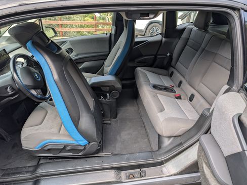 Used 2019 BMW i3 image 11