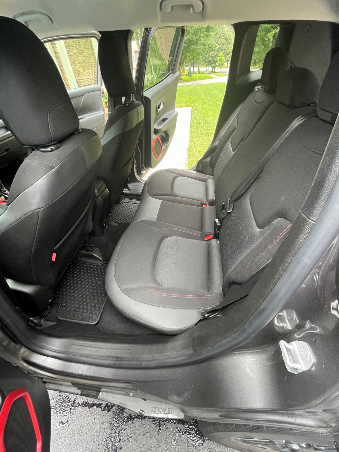 Used 2016 Jeep Renegade Trailhawk AWD/4WD image 11