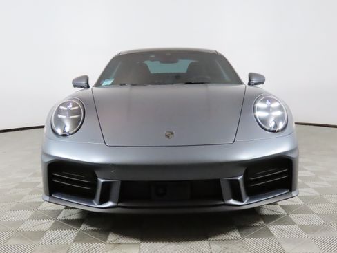 Used 2025 Porsche 911 Carrera RWD image 10