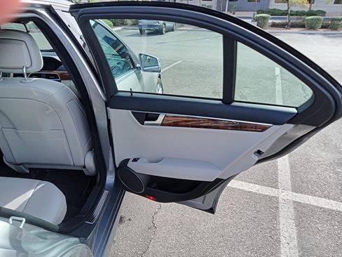 Used 2012 Mercedes-Benz C 250 Sedan image 15