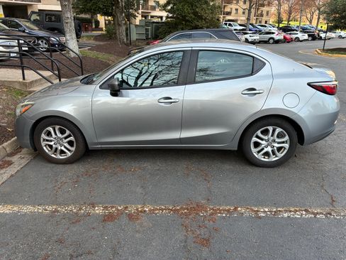 Used 2016 Scion iA image 2