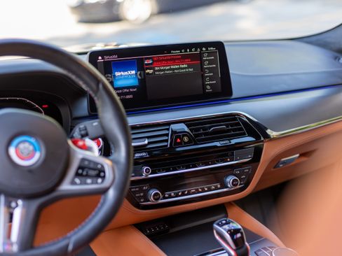 Used 2023 BMW M5 w/ Competition Package AWD/4WD image 11