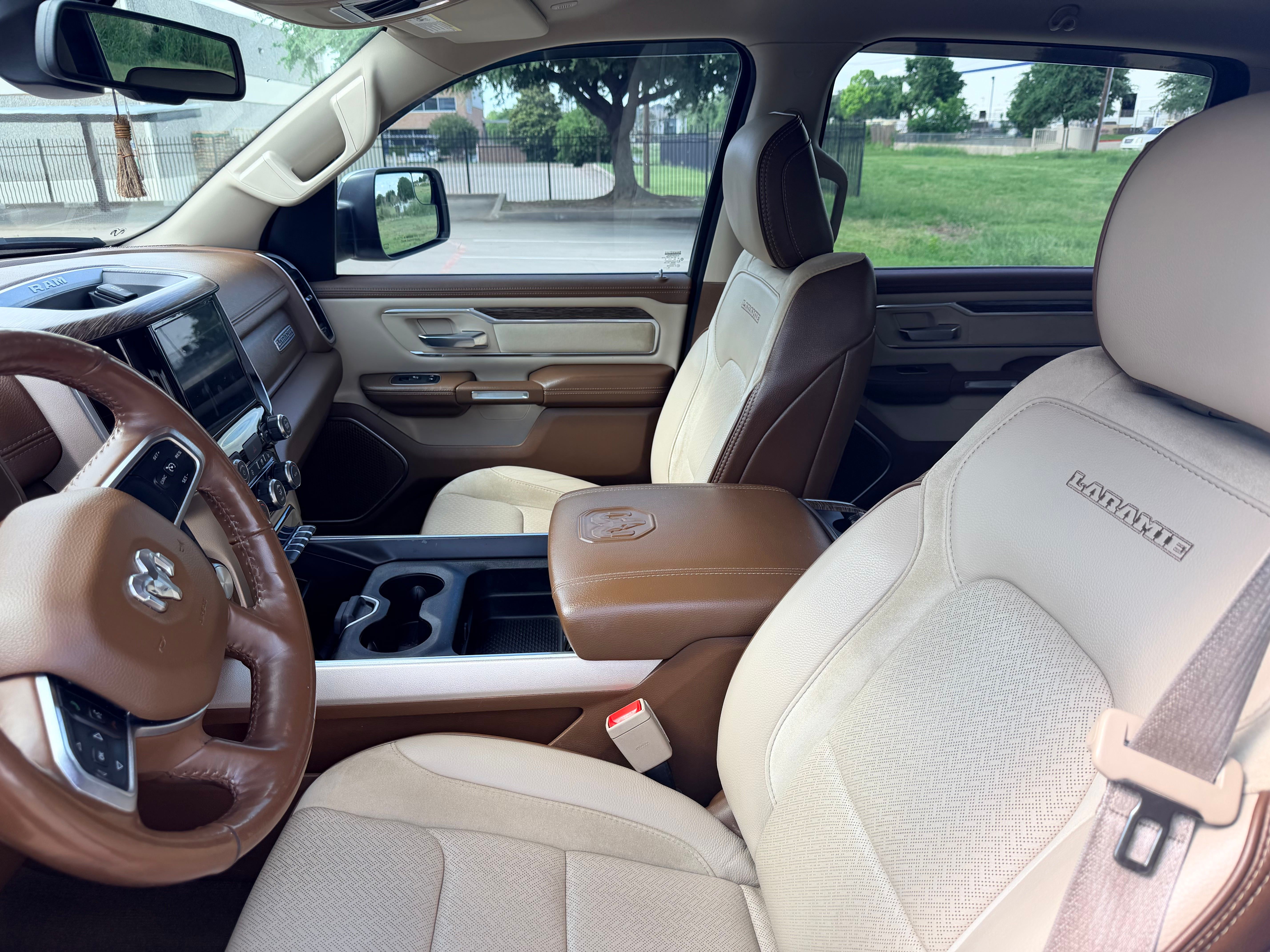 Used 2020 RAM 1500 Laramie RWD image 9
