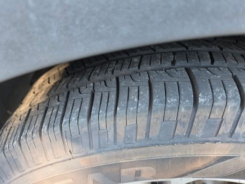 Used 2018 Hyundai Santa Fe Sport FWD image 17