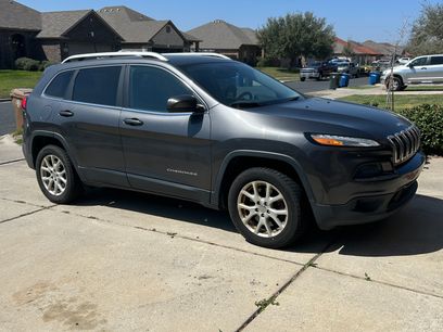 Used 2016 Jeep Cherokee Latitude w/ Cold Weather Group