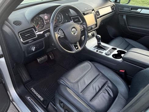 Used 2014 Volkswagen Touareg VR6 AWD/4WD image 15