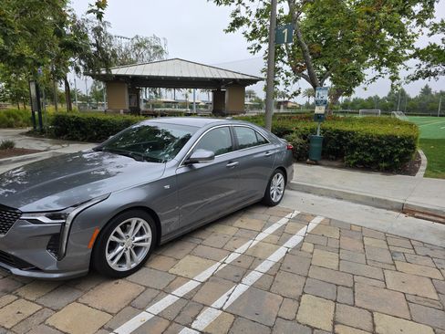 Used 2022 Cadillac CT4 Luxury RWD image 4