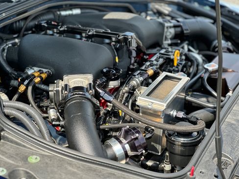 Used 2015 Nissan GT-R Premium image 13