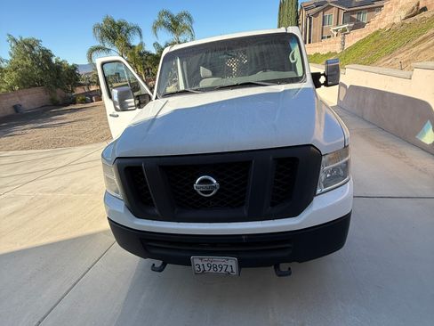 Used 2016 Nissan NV 3500 SV w/ Technology Package image 9