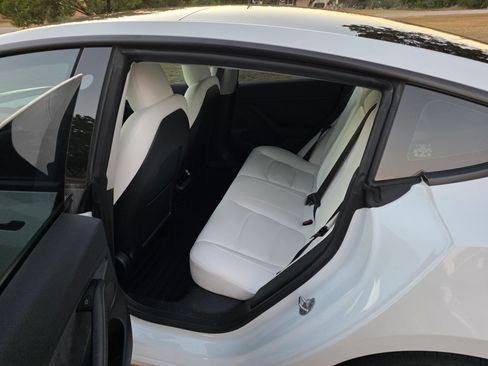 Used 2023 Tesla Model 3 Long Range image 16