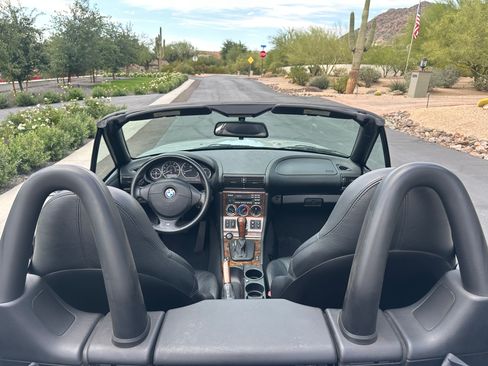 Used 2001 BMW Z3 2.5i RWD image 12
