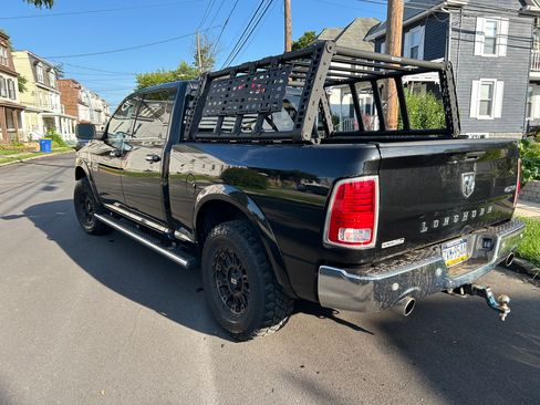 Used 2018 RAM 1500 Laramie Longhorn w/ Longhorn Southfork Package image 5