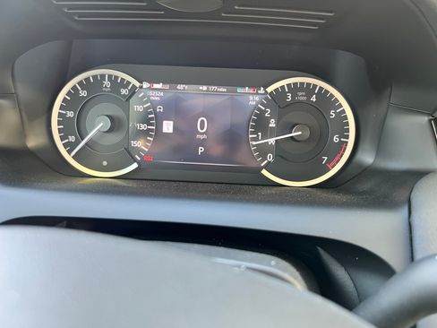 Used 2023 Land Rover Discovery Sport S image 23