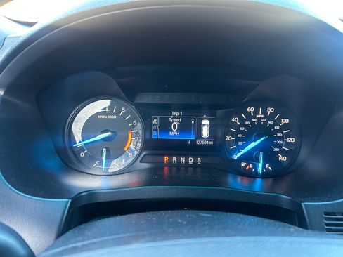 Used 2016 Ford Explorer XLT image 22