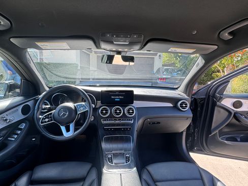 Used 2021 Mercedes-Benz GLC 300 image 9
