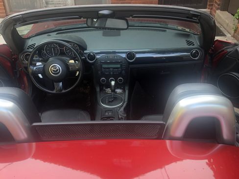 Used 2014 MAZDA MX-5 Miata Grand Touring w/ Premium Package image 10