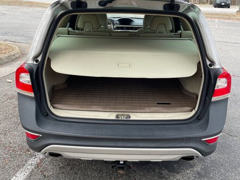 Used 2015 Volvo XC70 T6 Platinum w/ Climate Package image 6