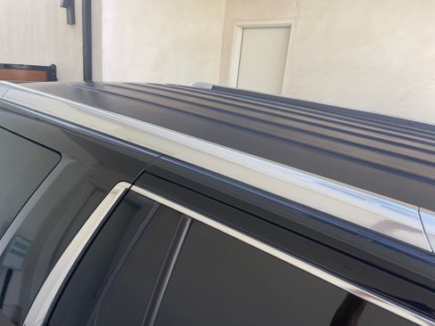 Used 2015 Cadillac Escalade Platinum image 4