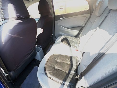 Used 2014 Hyundai Accent GLS image 16