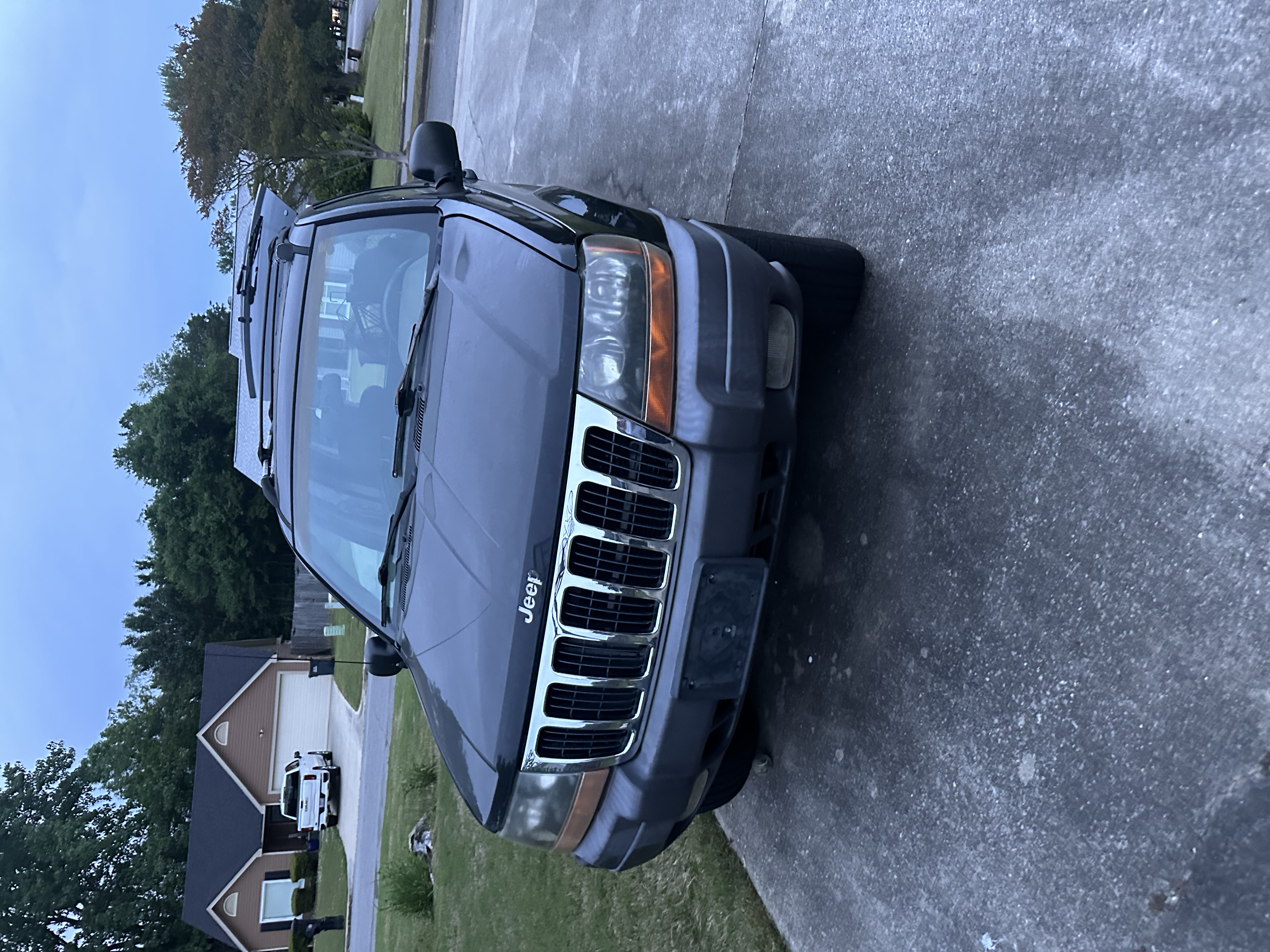 Used 2001 Jeep Grand Cherokee Laredo RWD image 2