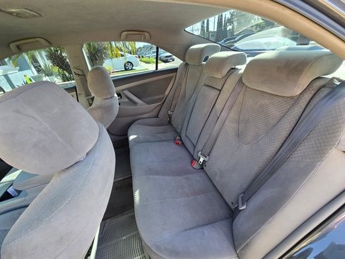 Used 2009 Toyota Camry LE image 6