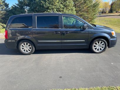 Used 2014 Chrysler Town & Country Touring w/ Trailer Tow Group