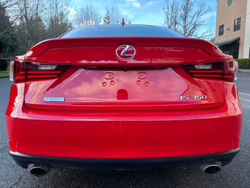 Used 2016 Lexus IS 350 image 18