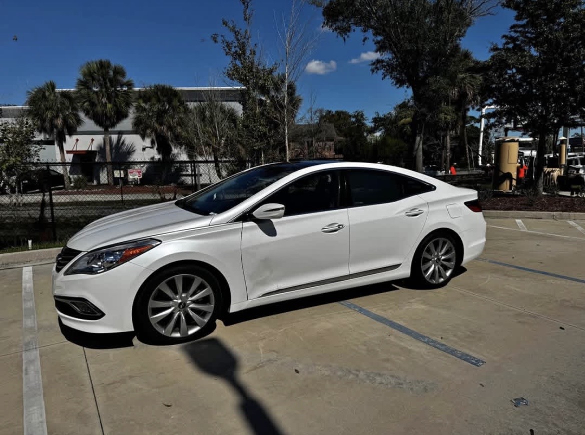 Used 2017 Hyundai Azera Limited FWD image 6