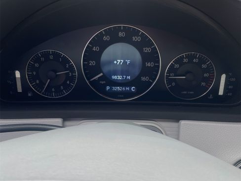 Used 2005 Mercedes-Benz CLK 320 Cabriolet image 10