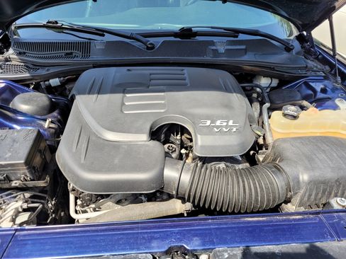 Used 2015 Dodge Challenger SXT Plus w/ Driver Convenience Group image 15