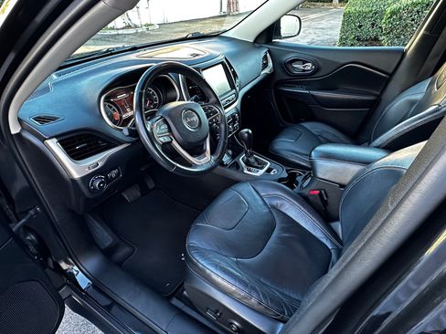 Used 2014 Jeep Cherokee Limited w/ Technology Group image 9