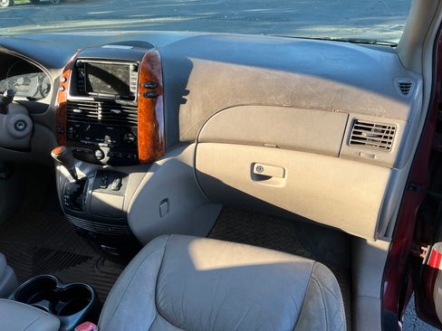 Used 2007 Toyota Sienna XLE Limited image 11