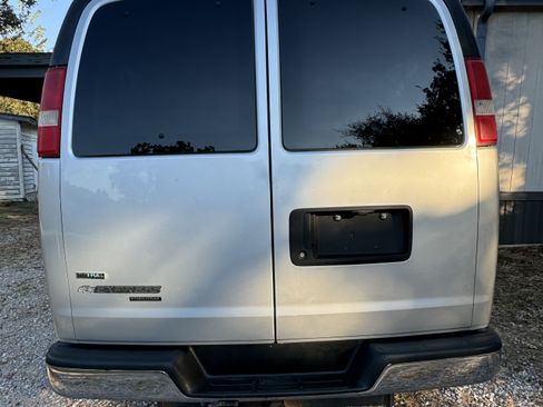 Used 2012 Chevrolet Express 3500 LT w/ LT Preferred Equipment Group image 24