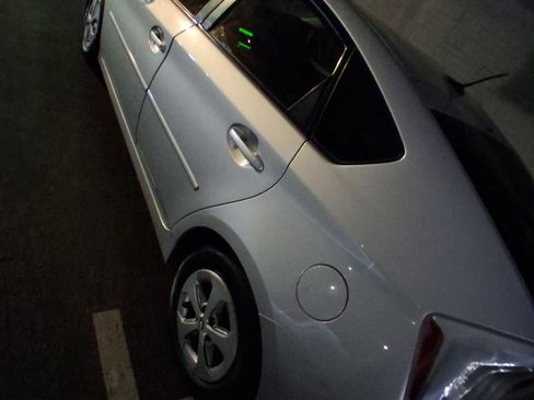 Used 2011 Toyota Prius Two image 8