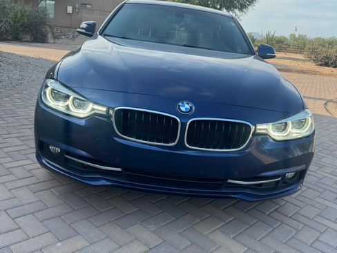 Used 2017 BMW 330i xDrive Sedan AWD/4WD image 5
