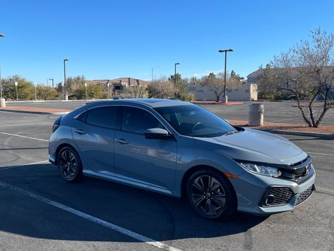 Used 2017 Honda Civic EX-L image 5