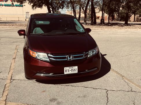 Used 2016 Honda Odyssey EX-L image 11