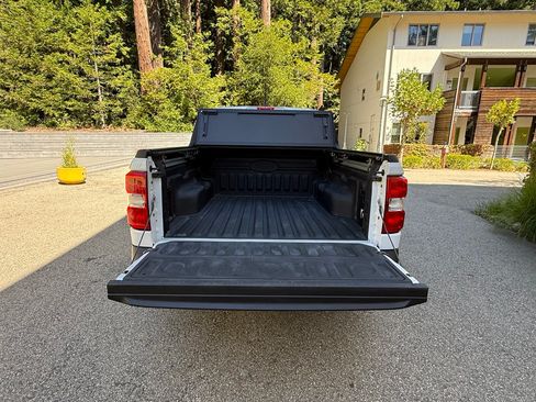 Used 2024 Ford Maverick Lariat FWD image 10