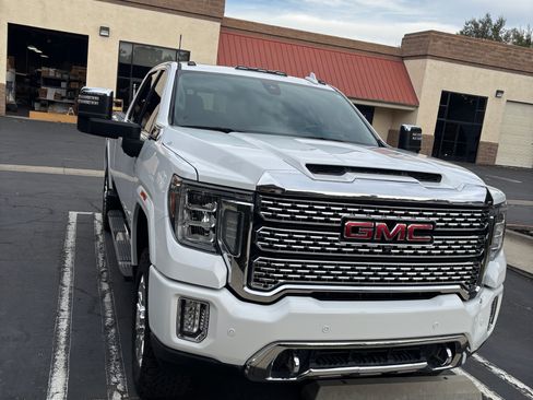 Used 2020 GMC Sierra 2500 Denali w/ Denali Ultimate Package image 10