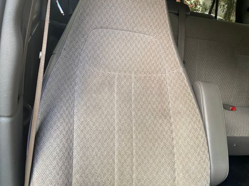 Used 2017 Chevrolet Express 3500 LT w/ LT Preferred Equipment Group image 23