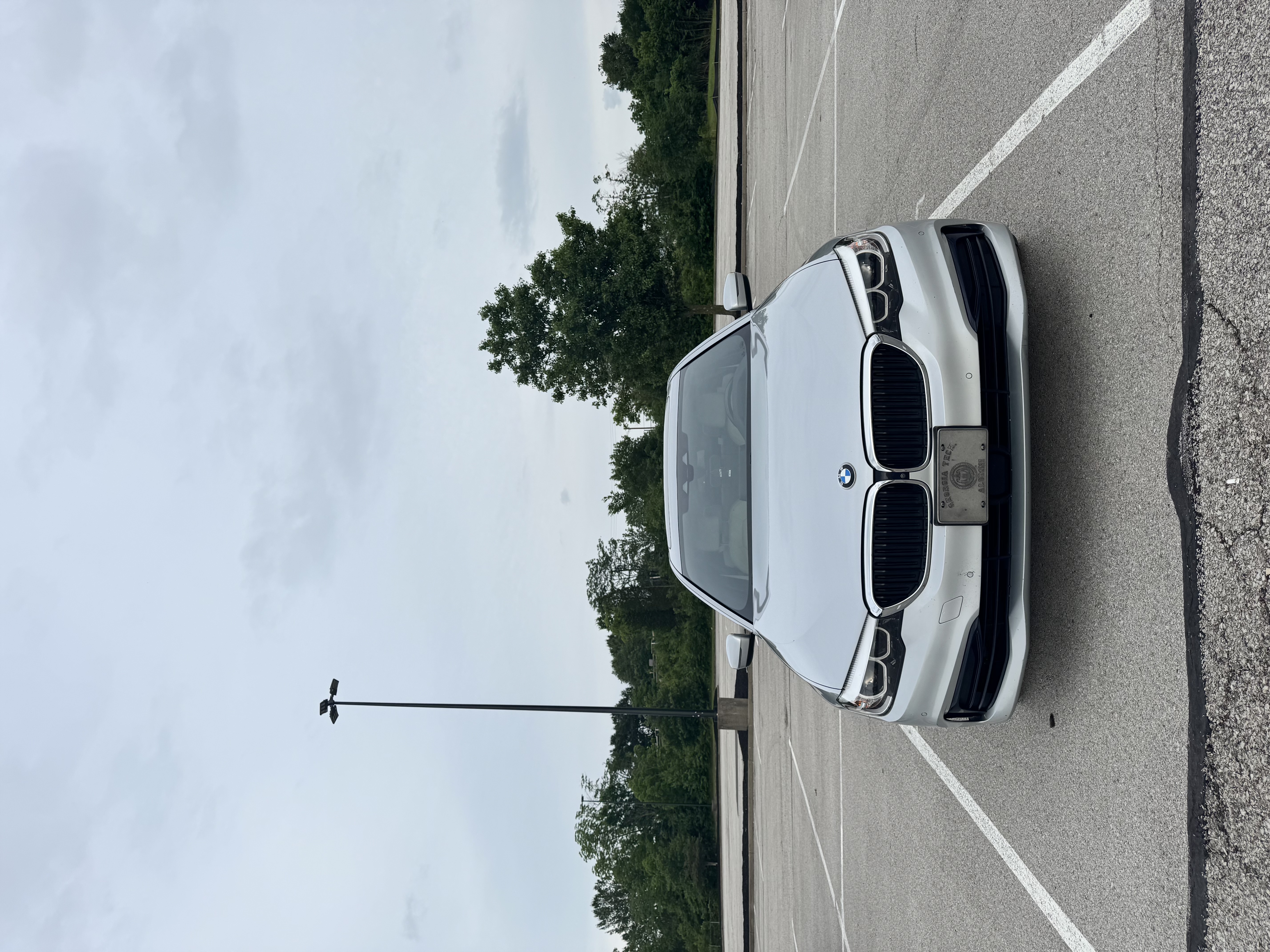Used 2020 BMW 530i xDrive w/ Premium Package AWD/4WD image 2