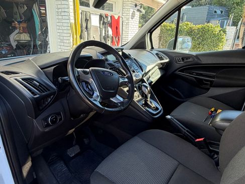 Used 2018 Ford Transit Connect XL FWD image 6