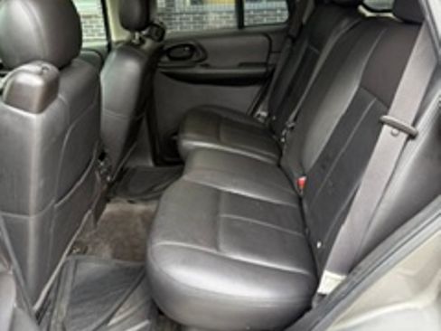 Used 2008 Chevrolet TrailBlazer LT w/ Sun And Sound Package AWD/4WD image 11