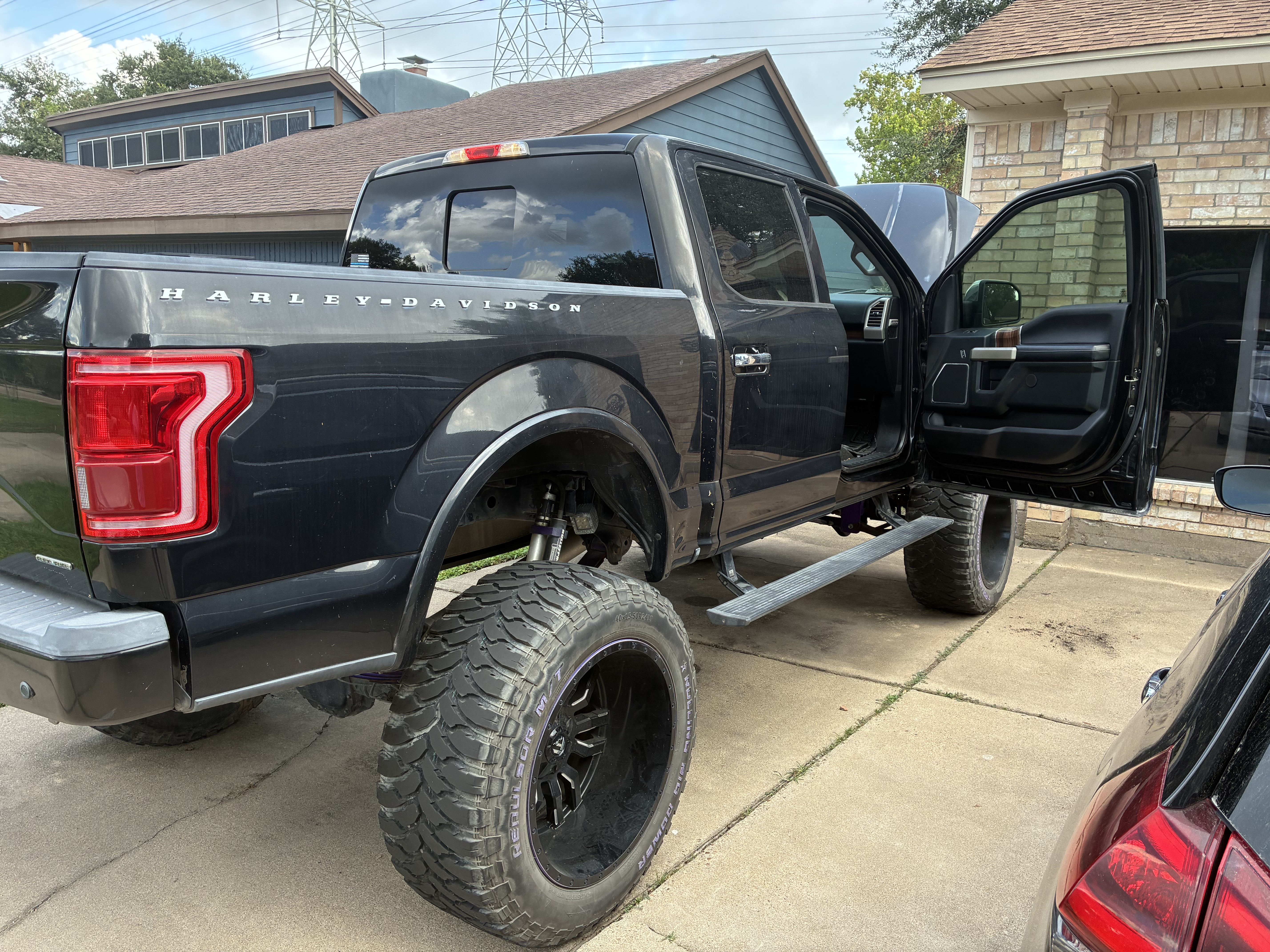 Used 2015 Ford F150 Lariat AWD/4WD image 6