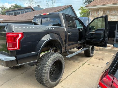 Used 2015 Ford F150 Lariat AWD/4WD image 6