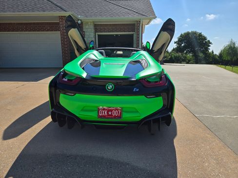 Used 2019 BMW i8 Roadster image 11